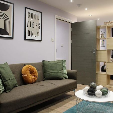 5 Star Apartment London Exteriör bild