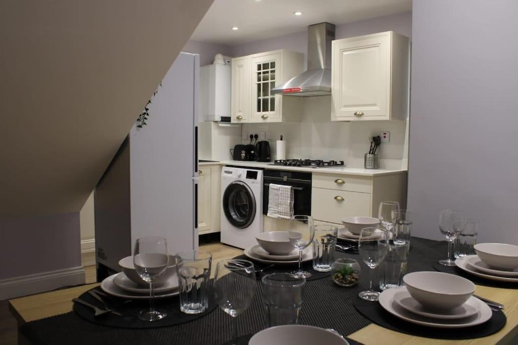 5 Star Apartment London Exteriör bild