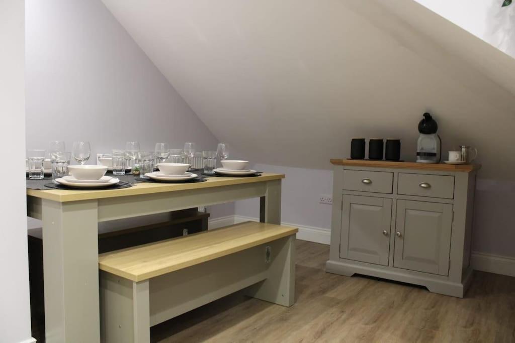 5 Star Apartment London Exteriör bild